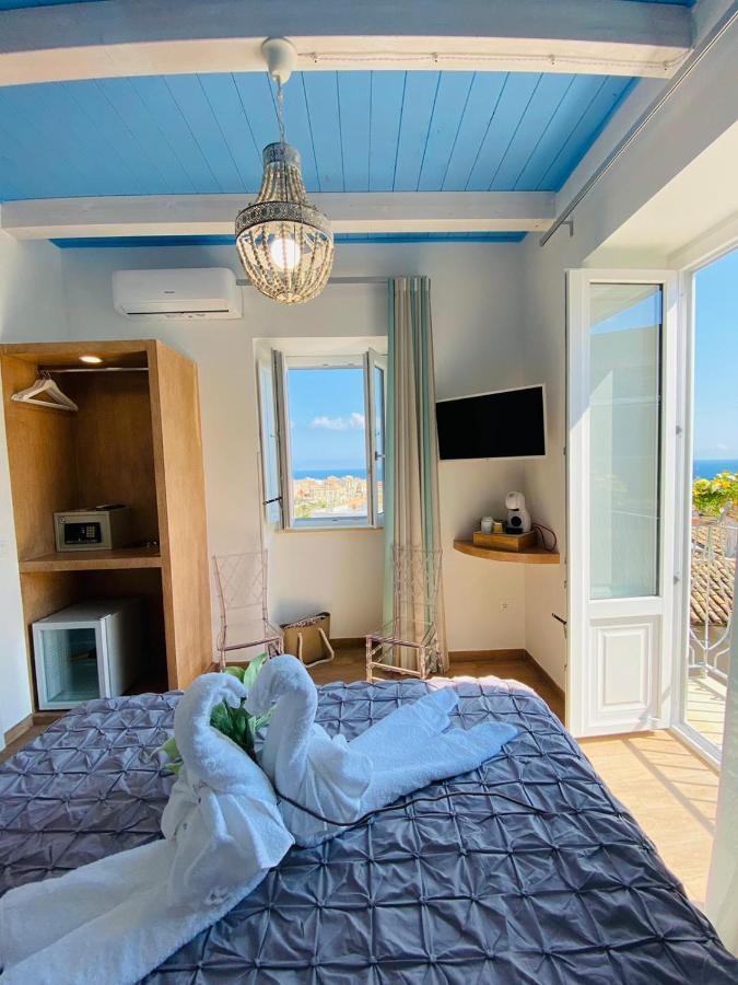 Fior Dei Carmeliti Rooms And Parking Tropea Exteriör bild